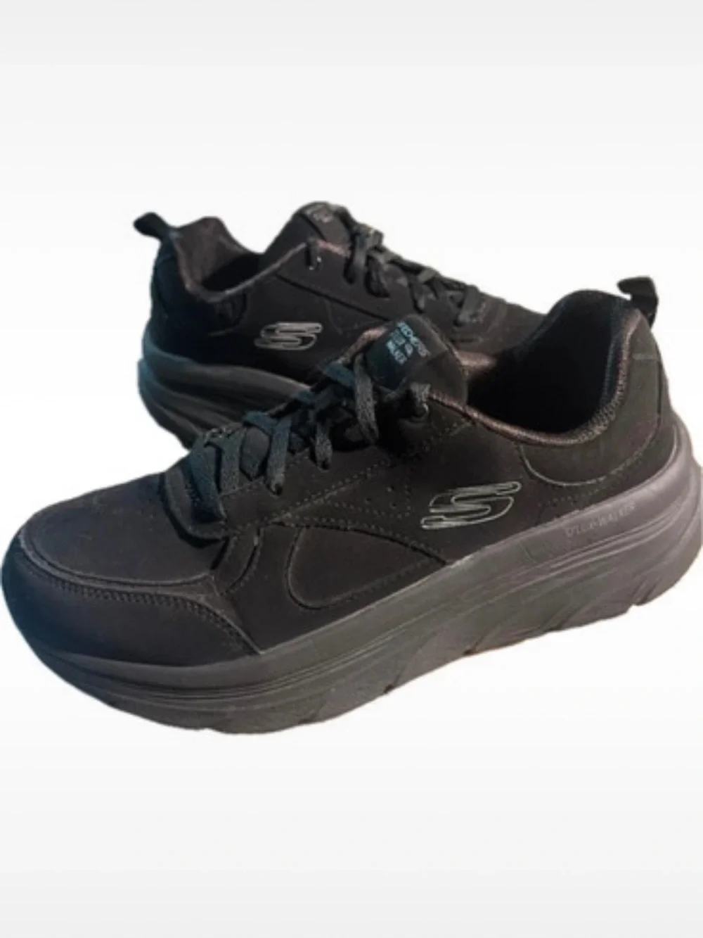 SKECHERS♦️D’LUX WALKER
